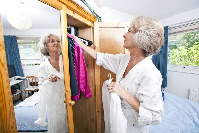 Deixe os armários abertos por ao menos 15 minutos por dia, para evitar mofo