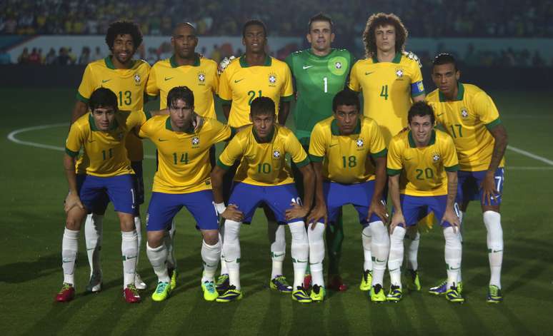 Brasil vai jogar com seu uniforme tradicional na abertura da Copa