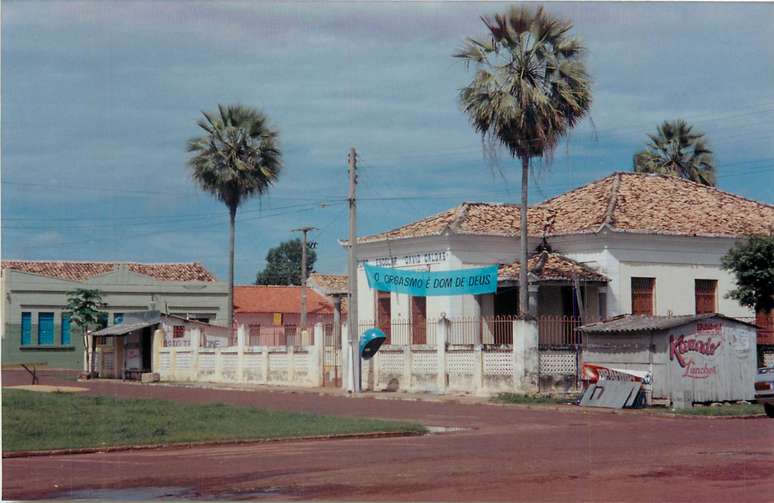 As faixas tem o objetivo de quebrar o tabu sobre o tema na cidade