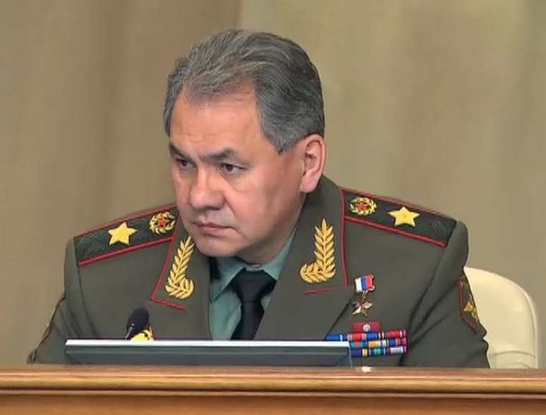 Serguei Shoigu afirmou que exercícios nucleares russos estão "em alerta"