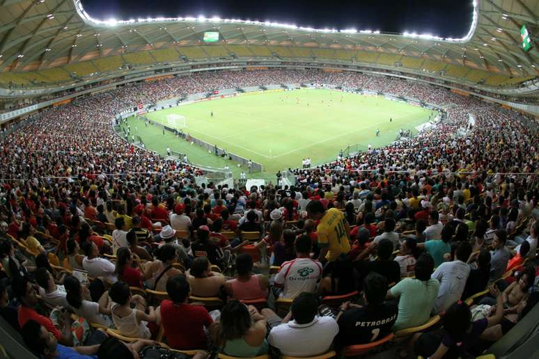 Atual gestão diz que recebeu Arena da Amazônia em estado de