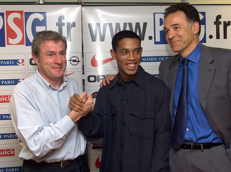 Justiça investiga contratações maquiadas pelo PSG entre 1998 e 2005; entre elas, a de Ronaldinho, em 2001 (foto)