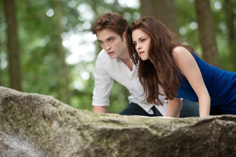 <p>Robert Pattinson e Kristen Stweart em cena de "Crepúsculo"</p>