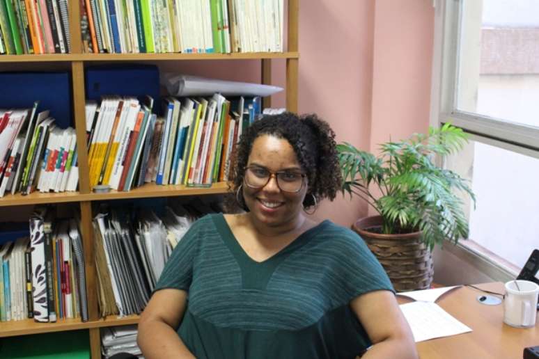 A antropóloga Jaqueline Lima afirma que o foco dos temas mudou para questões como a permanência do aluno negro e cotista na universidade