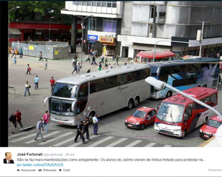 <p>No twitter do prefeito, foi publicada hoje foto dos ônibus fretados utilizados pelos alunos</p>