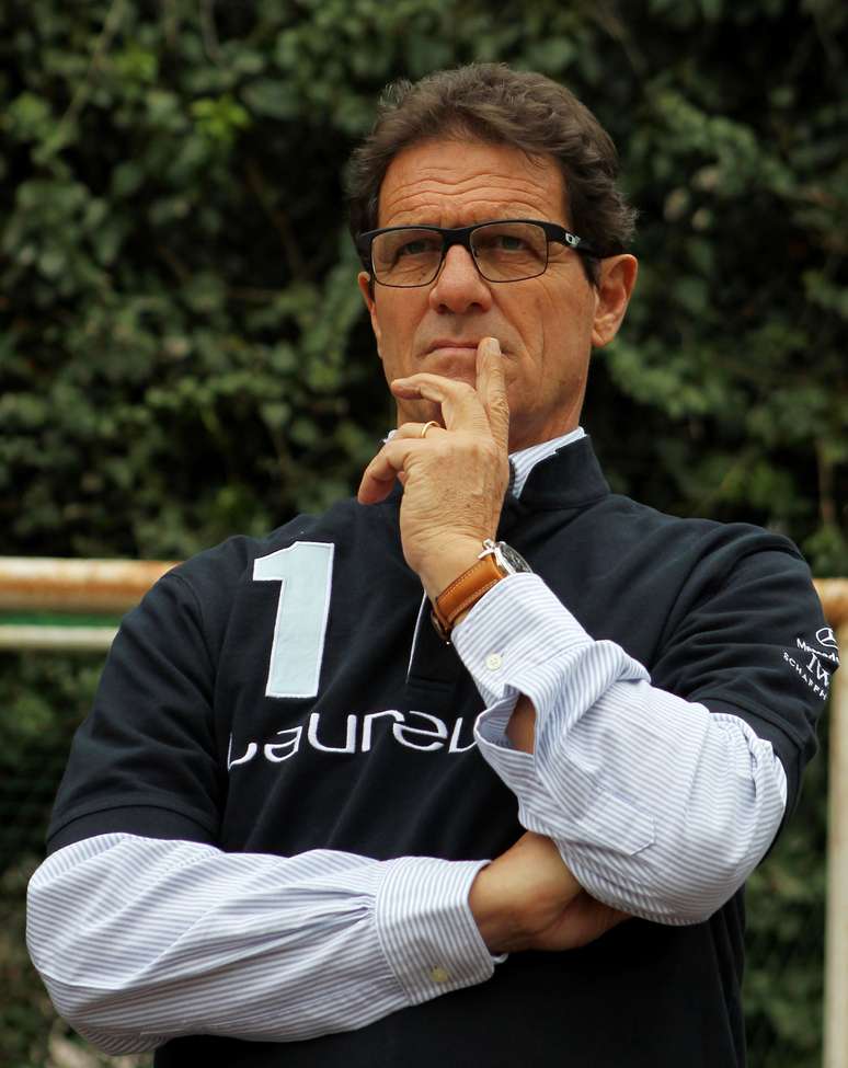 Fabio Capello faz cortes, mas ainda não solta lista oficial