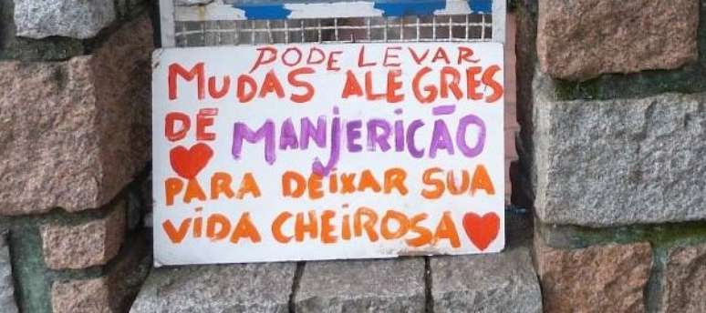 Placa em frente à casa de Nonô Joris: inciativa simples chamou a atenção da vizinhança e já se espalha pela cidade