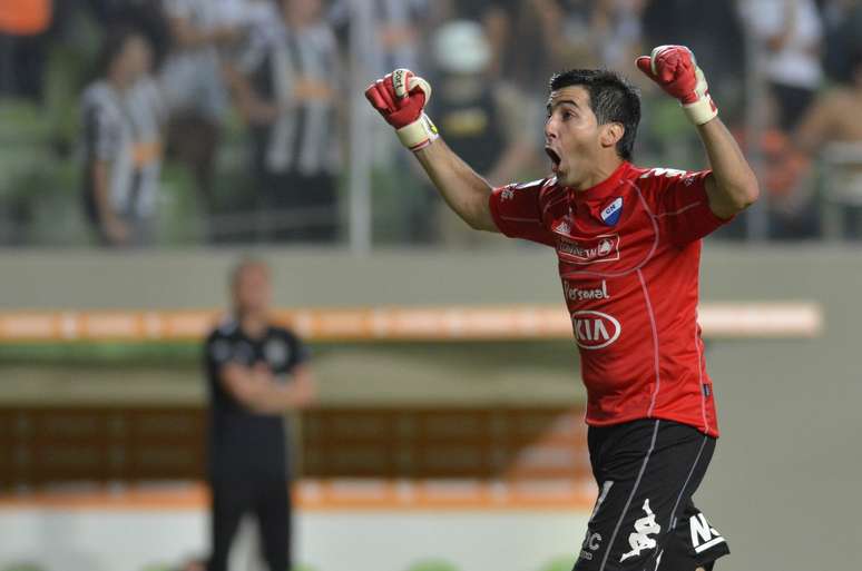 Ignacio Don é goleiro e herói do Nacional-PAR, semifinalista da Libertadores