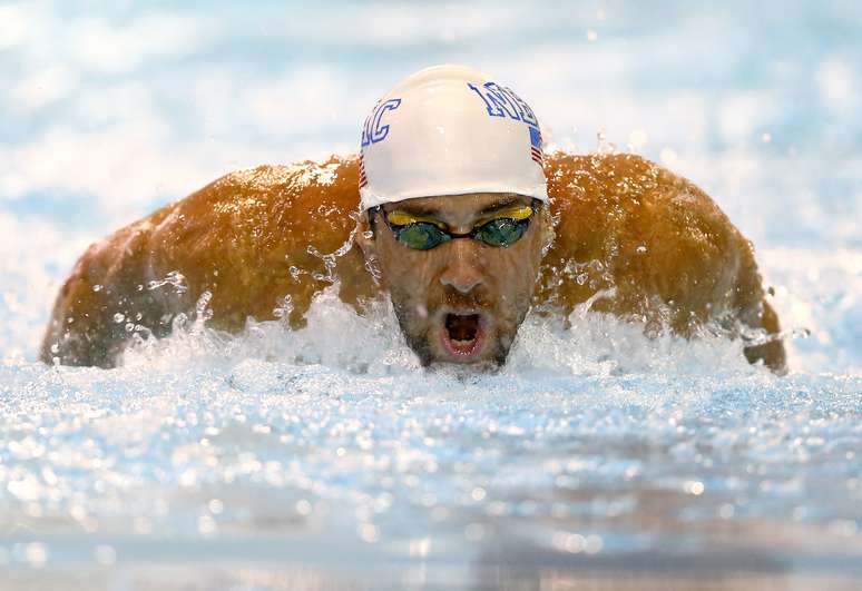 <p>Michael Phelps ficou 2 segundos atrás de Yannick Agnel</p>