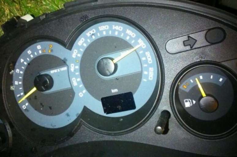 O carro estava a 180 KM/H  no momento do acidente