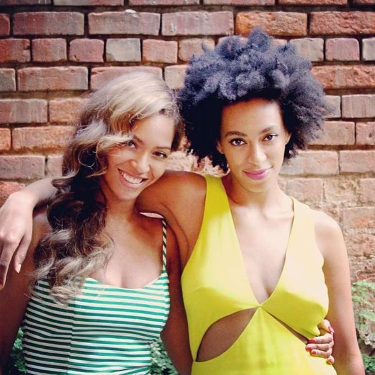 <p>Beyoncé e Solange Knowles posaram juntas para foto</p>