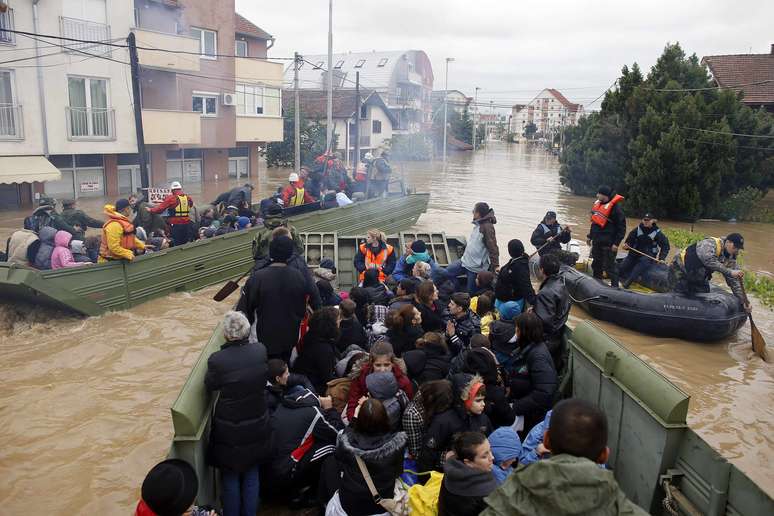 Os lugares mais afetados pelas cheias são Obrenovac (Sérvia), Maglaj e Doboj (ambas na Bósnia), onde milhares de pessoas foram evacuadas de suas casas