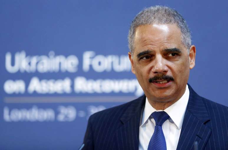 <p>O procurador-geral dos EUA, Eric Holder, e outras autoridades federais tornaram públicas acusações criminais contra militares chineses em um caso de ciberespionagem internacional, nesta segunda-feira</p>