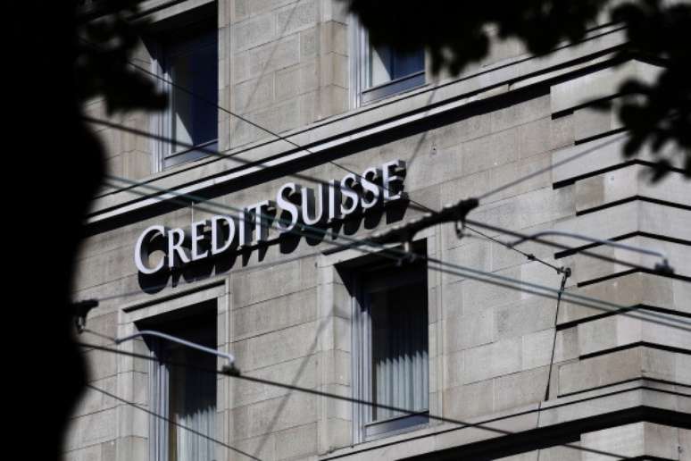 <p>Agências Moody's, Standard & Poor's e Fitch têm notas para a Petrobras iguais às do crédito soberano do Brasil, lembrou a analista do Credit Suisse</p>