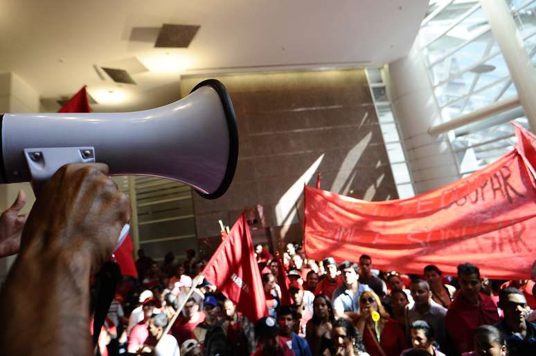 <p>MTST protestou nesta semana no prédio da Viver Incorporadora</p>