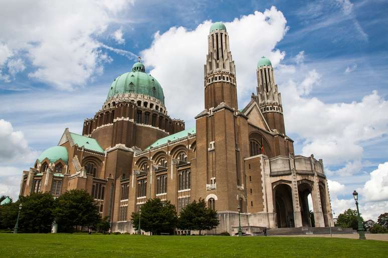 <p>Basílica de Koekelberg é uma das diversas atrações turísticas de Bruxelas</p>