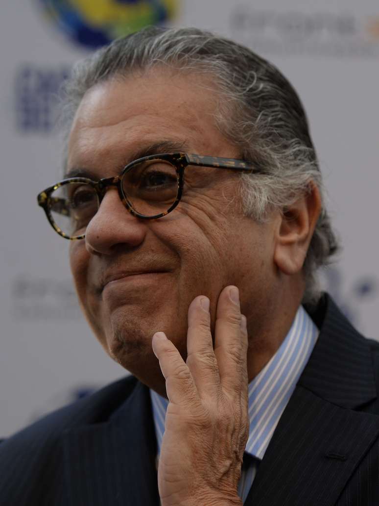 <p>Presidente do São Paulo admitiu salário atrasado de um jogador</p>