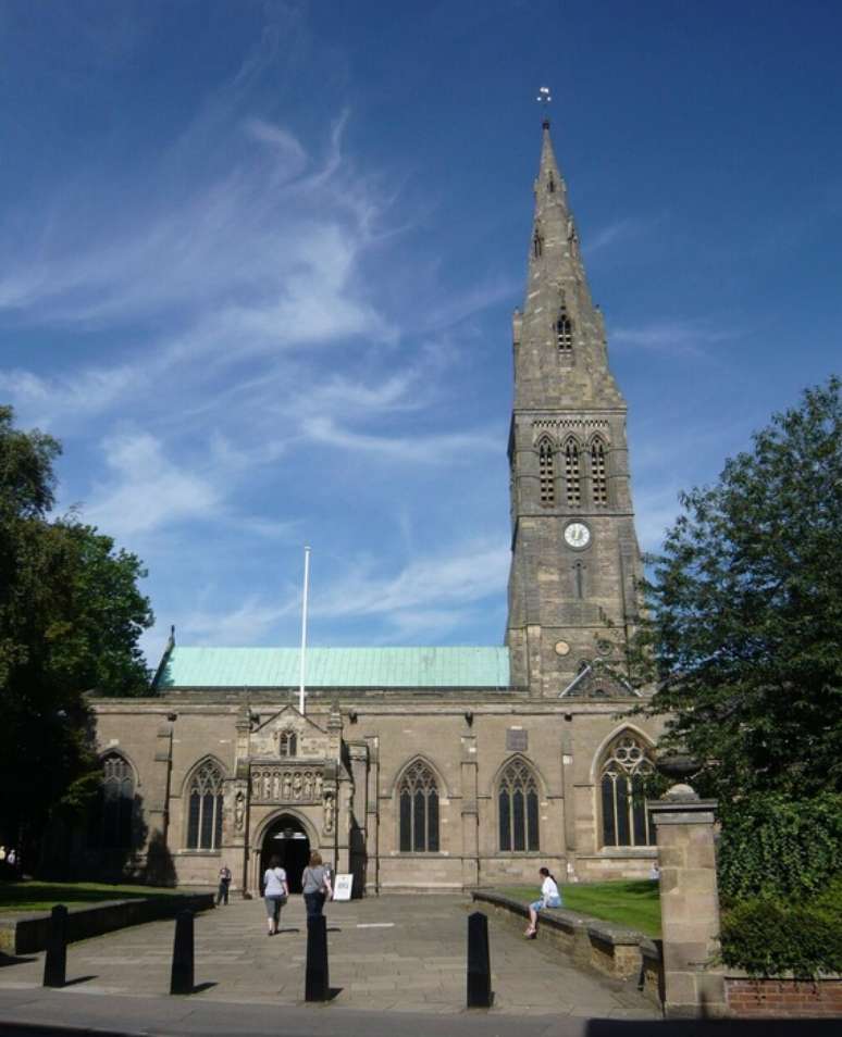 <p>Os restos mortais de Ricardo III ser&atilde;o enterrados na Catedral de Leicester</p>