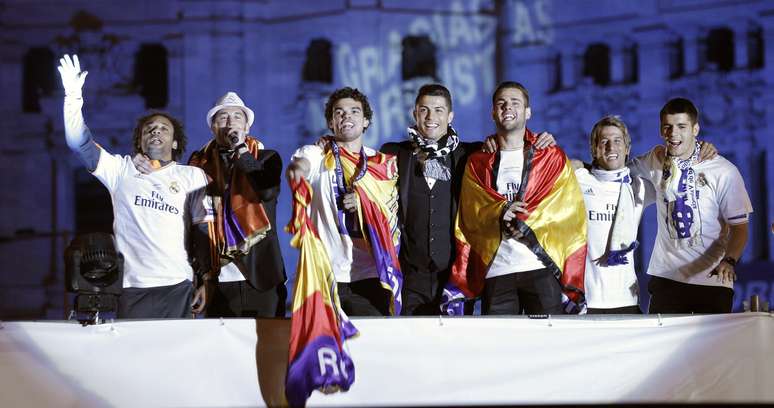 <p>Jogadores também cantaram música que era do Atlético, mas foi adaptada pelos merengues</p>