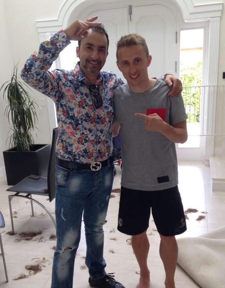 Luka Modric cortou os longos cabelos para festejar o título europeu do Real Madrid