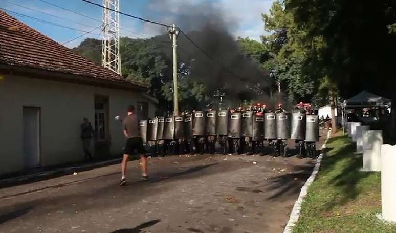 <p>Cerca de 5 mil policiais trabalharão na segurança do evento em Porto Alegre</p>