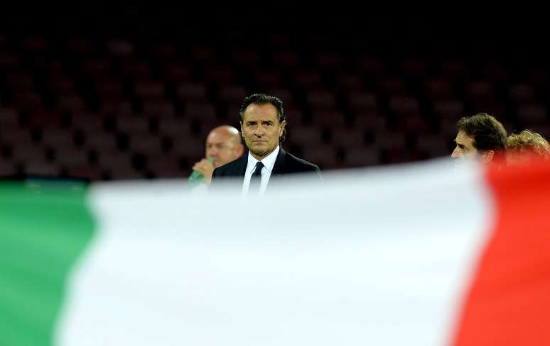 Cesare Prandelli pretende apresentar uma nova Itália ao mundo depois do fiasco de 2010