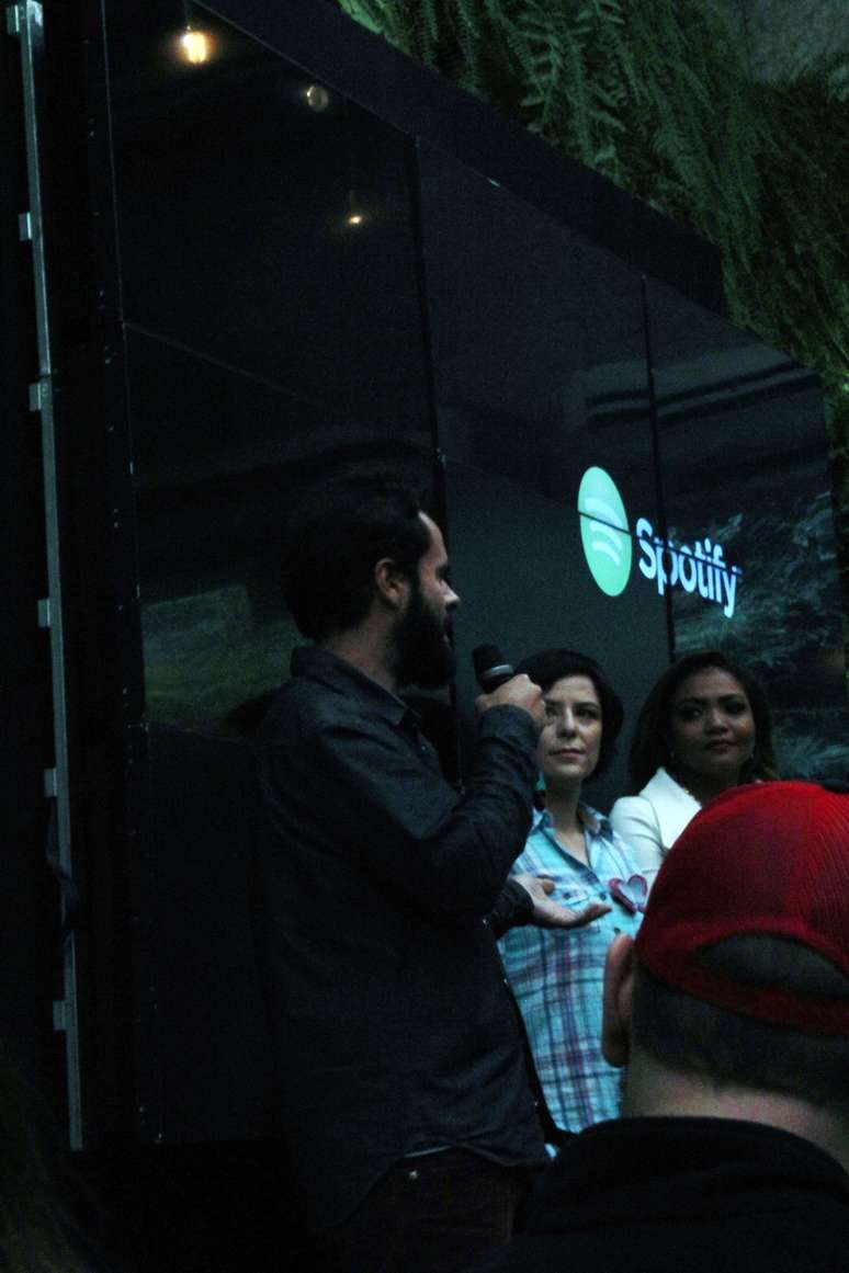 Marcelo Jeneci, Gaby Amaranto e Fernanda Takai participaram do evento de lançamento do Spotify