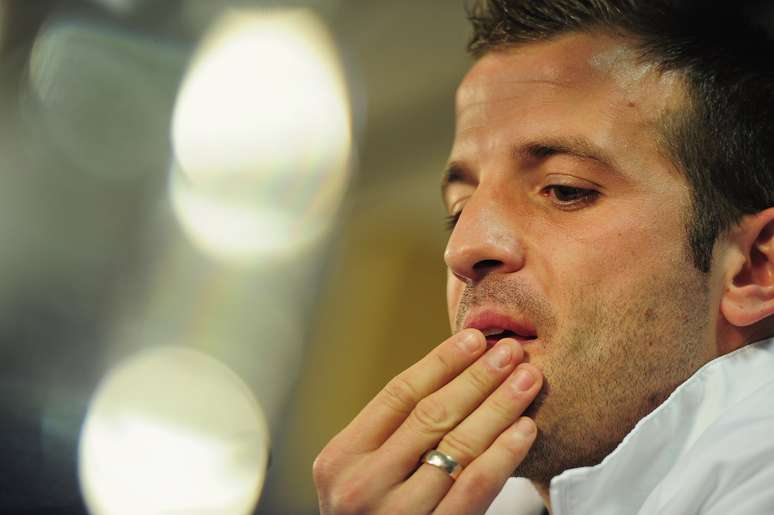 Rafael Van der Vaart tem 31 anos e disputou as Copas de 2006 e 2010