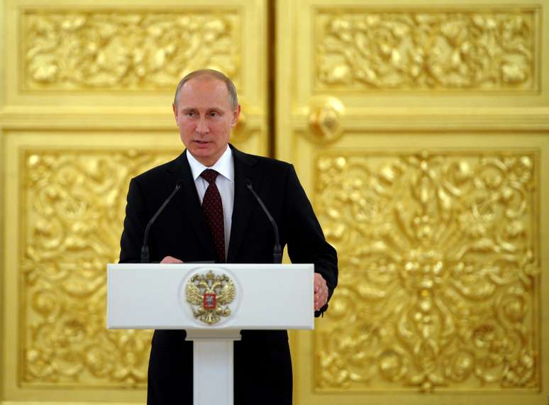 <p>Presidente da Rússia, Vladimir Putin fala no Kremlin, em Moscou, em 27 de maio</p>