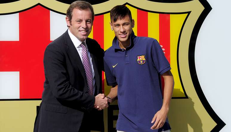 Contratação de Neymar derrubou Sandro Rosell, presidente do Barcelona