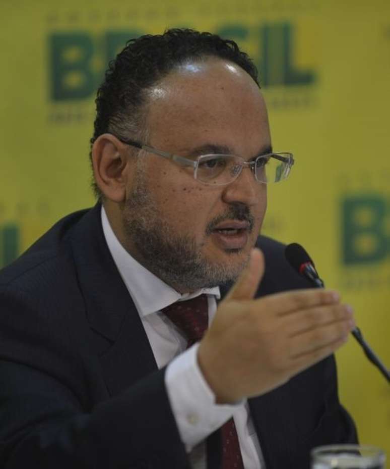 <p>Ministro da Educação, Henrique Paim</p>