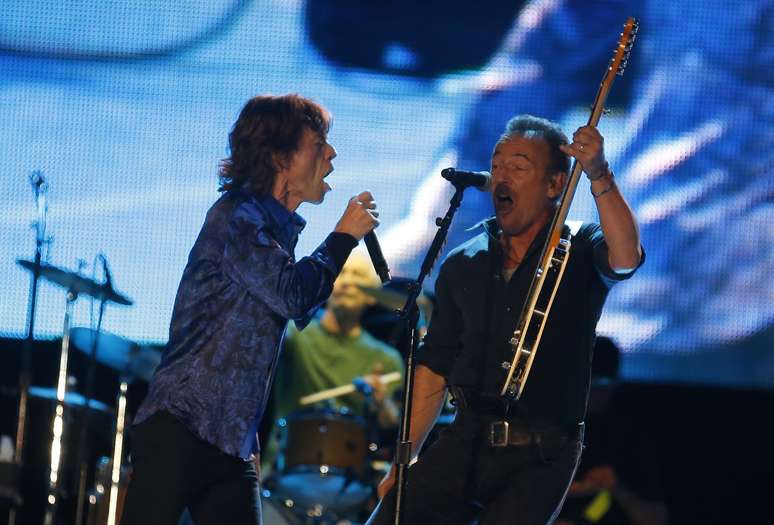 Springsteen apareceu em cena em meio a incredulidade geral e cantou com o líder dos Stones, reedição de um dueto que só tinha sido visto em Nova York há dois anos