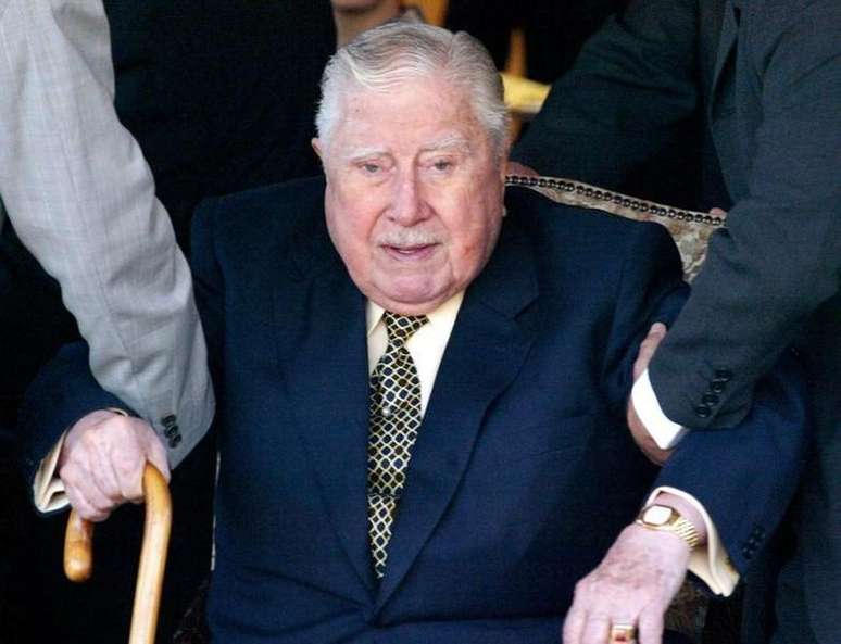 Foto de arquivo do ex-ditador chileno Augusto Pinochet, em setembro de 2003. 11/09/2003