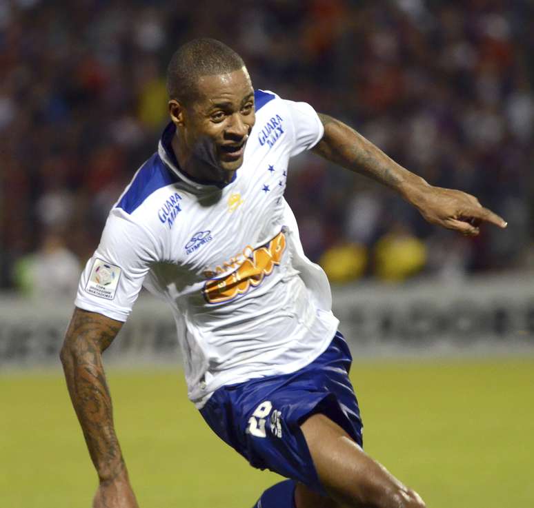 <p>Dedé está de volta ao time titular do Cruzeiro</p>