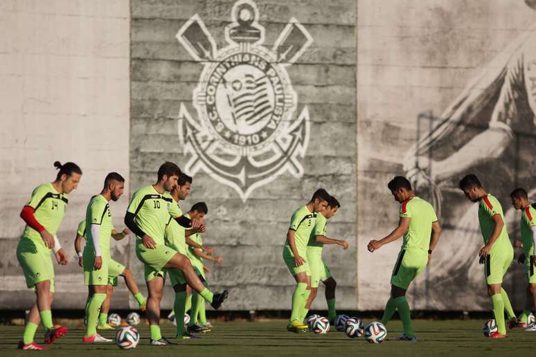 Seleção do Irã já treina no CT do Corinthians