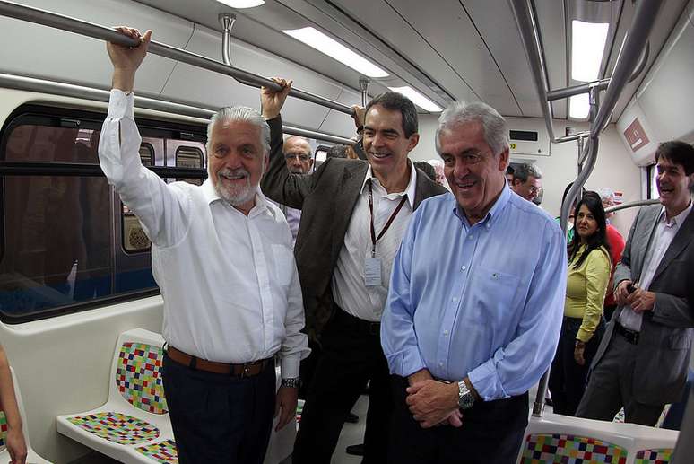 Governador da Bahia, Jaques Wagner, acompanha vistoria no metrô