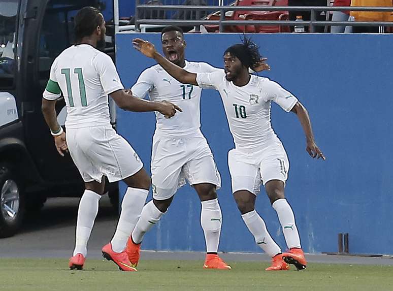 Costa do Marfim, que está no Grupo C, ao lado de Colômbia, Grécia e Japão, derrotou a seleção de El Salvador, por 2 a 1, no Toyota Stadium