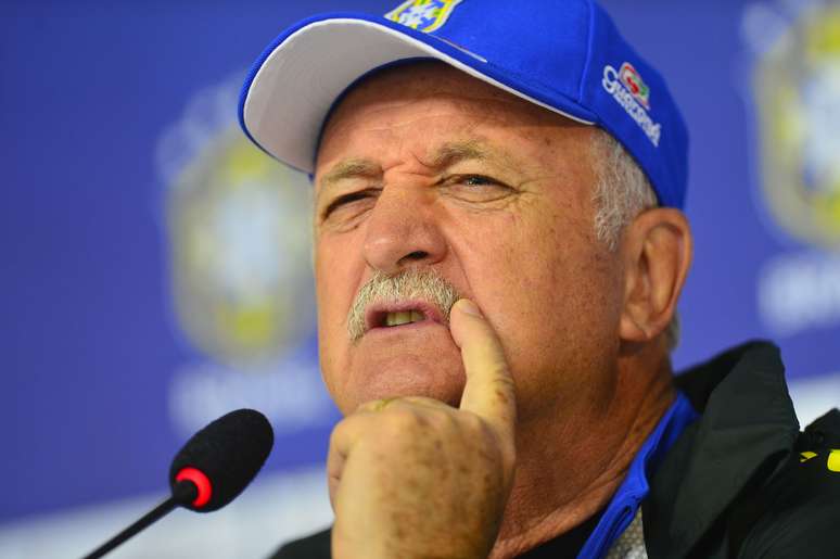 Felipão concede entrevista em Teresópolis