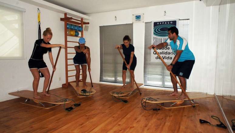 <p>Aula de SUP indoor com o equipamento Vibe Training</p>