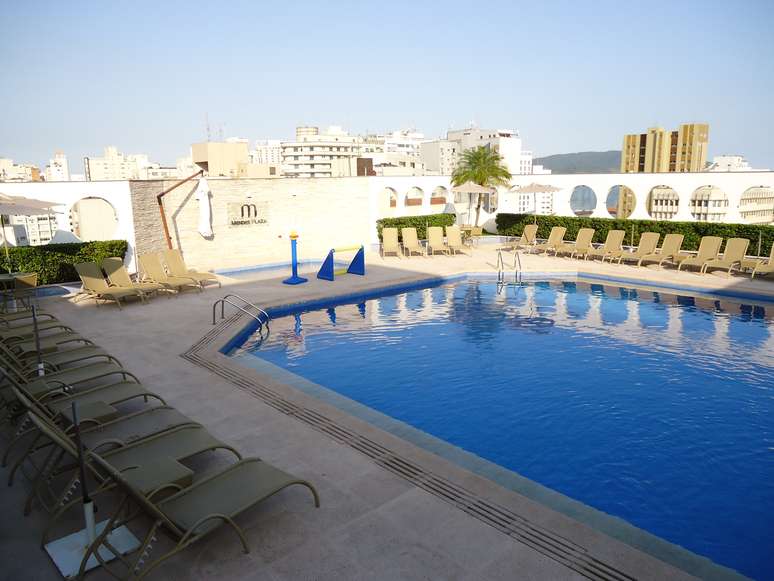 <p>A Costa Rica chega ao Brasil para a Copa do Mundo na pr&oacute;xima segunda-feira e pediu pequenas altera&ccedil;&otilde;es na estrutura dos quartos do hotel Mendes Plaza, escolhido para a hospedagem dos costarriquenhos no Mundial; veja fotos de onde a sele&ccedil;&atilde;o comandada por Jorge Luis Pinto ficar&aacute; em Santos</p>