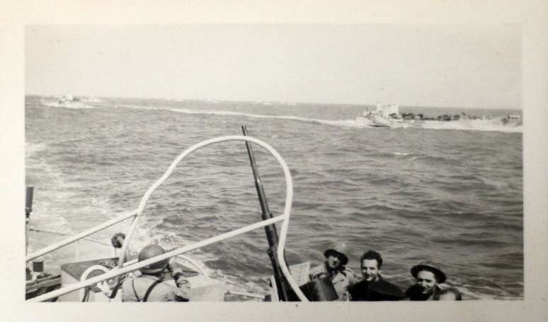 <p>No dia 6 de junho de 1944, Melnikoff esperava para enfrentar os nazistas na sangrenta batalha de Omaha</p>