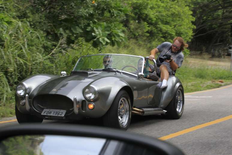 O ator Malvino Salvador gravou cenas de um novo comercial nesta sexta-feira (6), em uma estrada na Zona Oeste do Rio de Janeiro