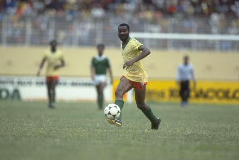 Roger Milla conquistou a Copa Africana de Nações de 1984, mas ficaria mundialmente conhecido por suas atuações na década de 1990, já veterano