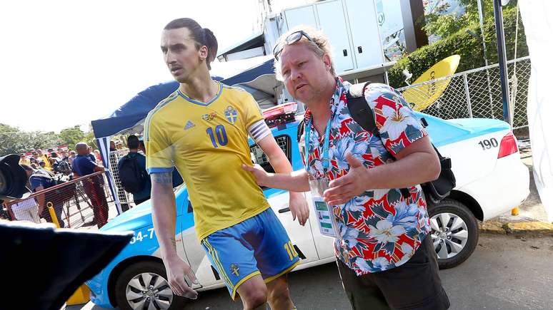<p>Jornalista sueco &quot;levou&quot; Ibrahimovic&nbsp;a Teres&oacute;polis neste domingo</p>