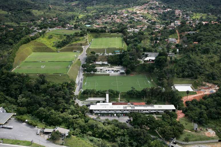 <p>Cidade do Galo tem estrutura para concentrar jogadores, mas atualmente os profissionais só vão lá para treinar</p>