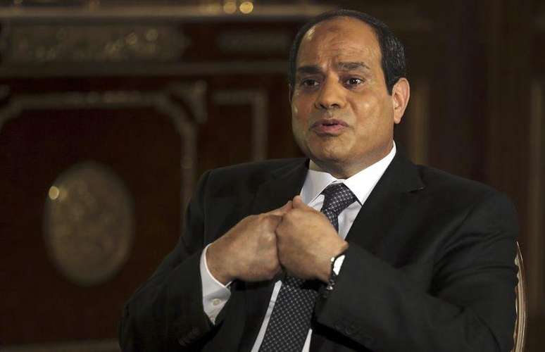 <p>Presidente egípcio, Abdel Fattah al-Sisi, disse que responderá de maneira e no tempo que considerar adequado ao Estado Islâmico </p>