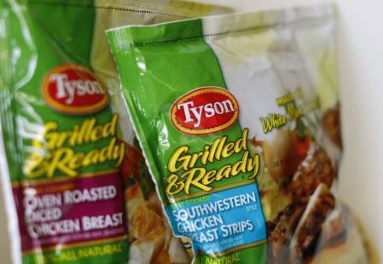 <p>A Tyson Foods venceu a disputa contra o grupo brasileiro JBS pelo controle da norte-americana Hillshire Brands</p>