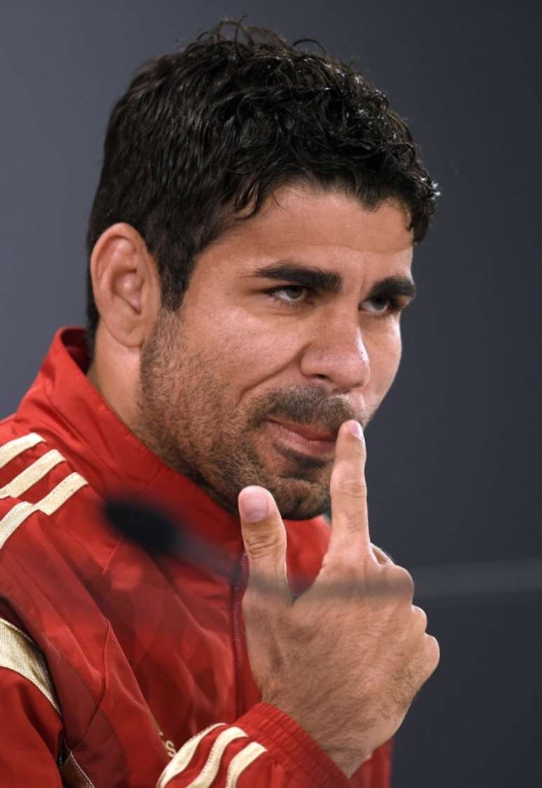 <p>Diego Costa é o favorito para começar jogando como centroavante, mas a posição também pode ser ocupada por Fabregas, Torres ou Villa</p>