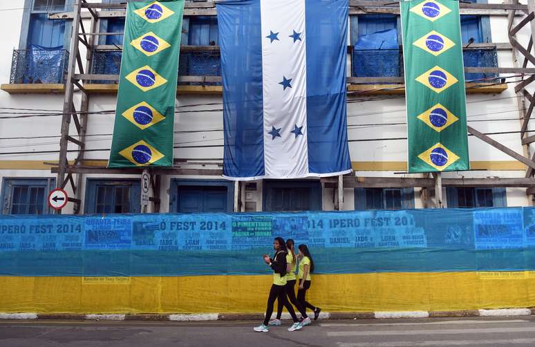 Cidade no interior de São Paulo está "decorada" para acolher os hondurenhos