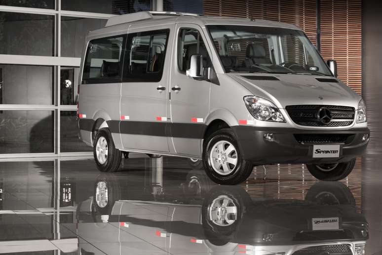 <p>Sprinter 415 CDI é um dos modelos envolvidos no recall da Mercedes-Benz</p>